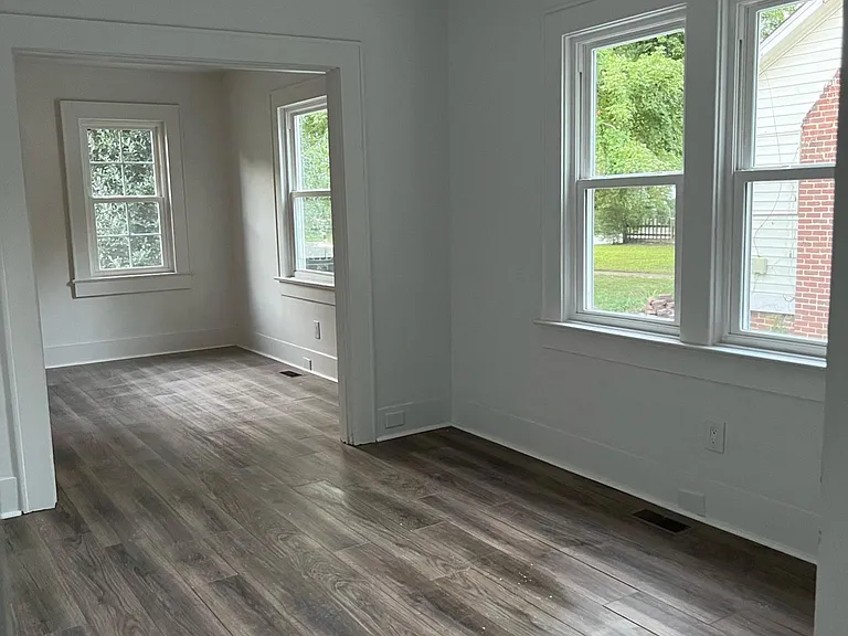 749 Gracey Ave — Photo 10