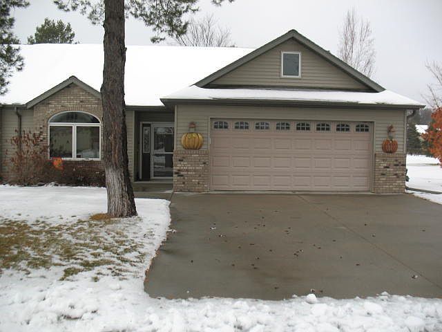 1st image of 748 Lake Forest Cir