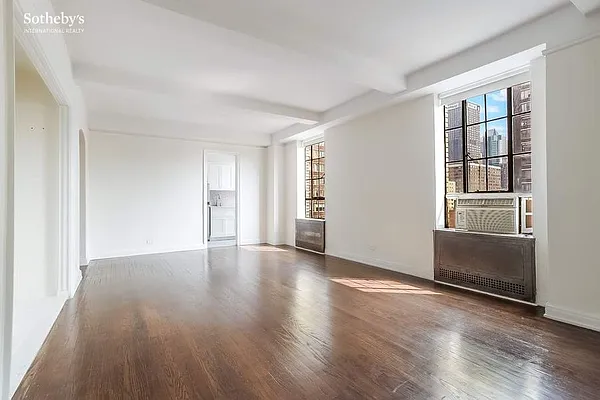 Rented by Sotheby's International Realty | media 3