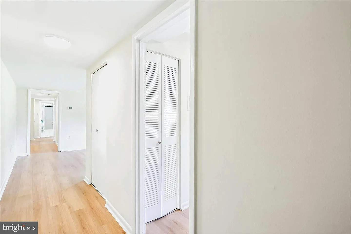 2 bed, 966 sqft, $2,145 — Photo 4