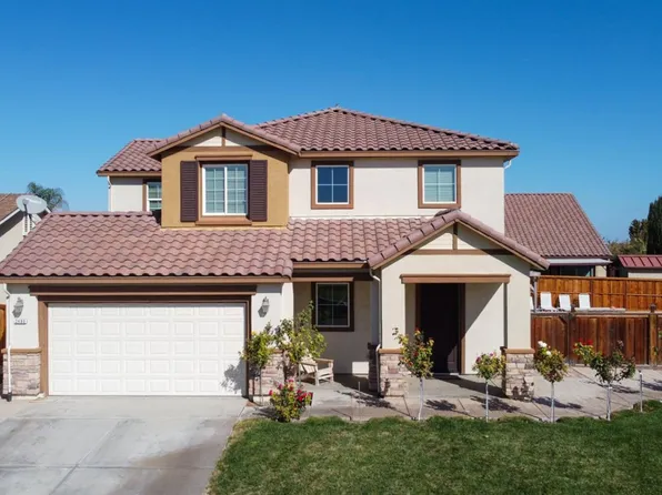 2490 N Fallbrook Dr, Los Banos, CA 93635