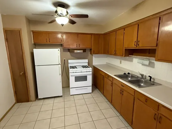 3019 E Adams Ave APT 3, Cudahy, WI 53110