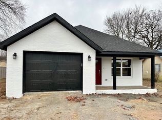 1140 Pioneer Ln, Gentry, AR 72734
