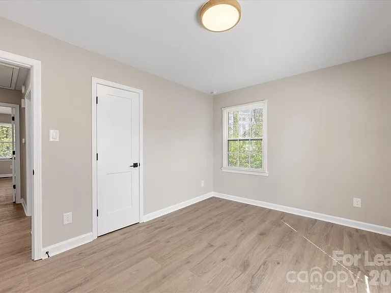 4700 Walden Ct — Photo 23