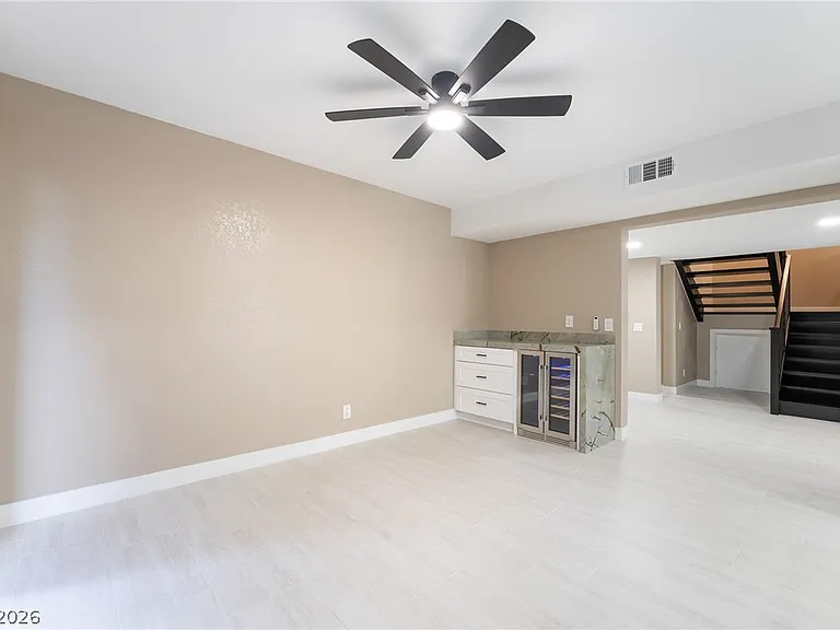 968 Pinehurst Dr — Photo 35