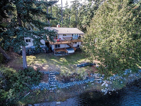 2nd image of 2068 Twin Lagoon Ln