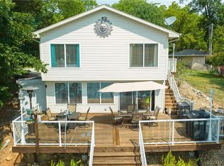 136 Moon Glitter Cir, Sunrise Beach, MO 65079