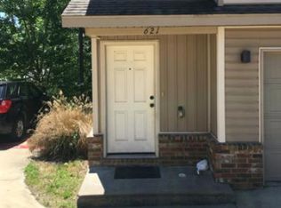 621 E Coffee Way #1, Fayetteville, AR 72701