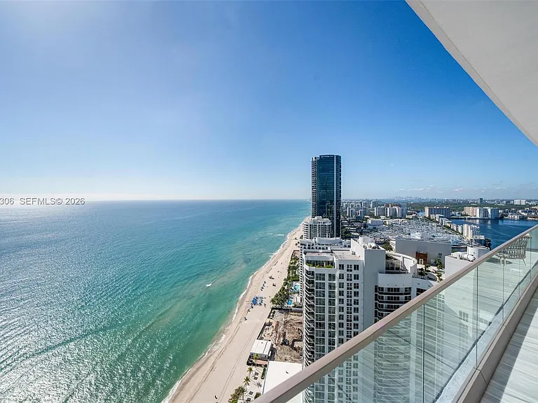 18975 E Collins Ave #3802 — Photo 2