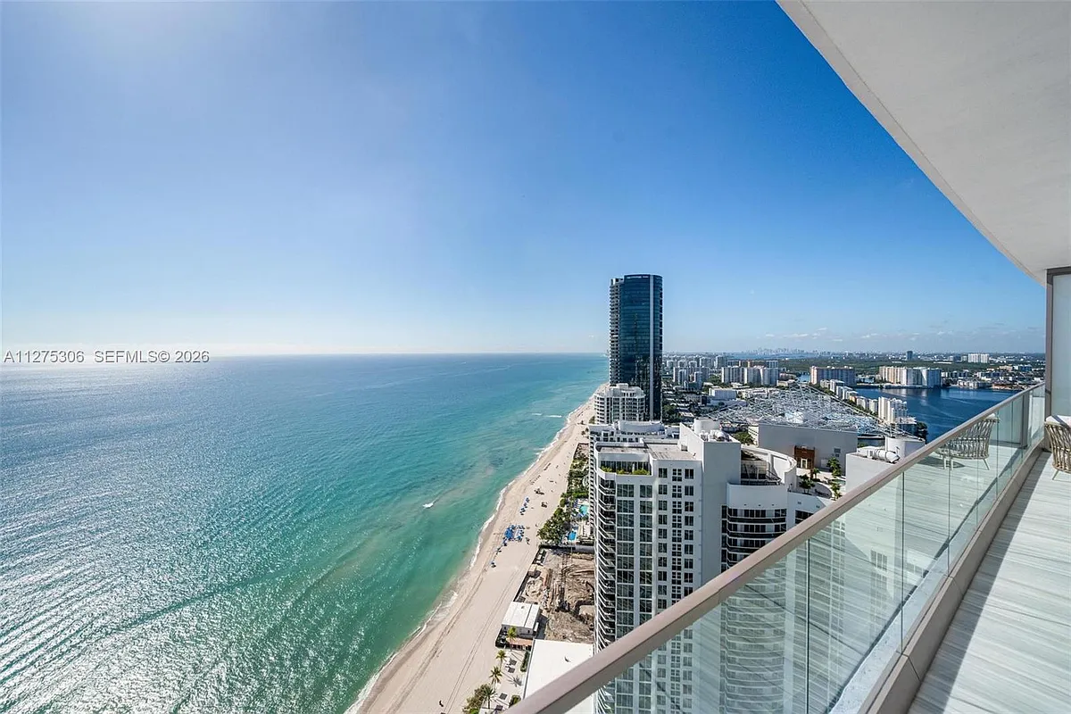 Building Photo - 18975 E Collins Ave #3802