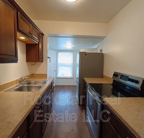 1524 W Gardner Ave #3 — Photo 7