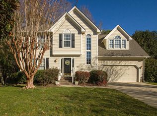 208 Fern Ridge Dr, Cary, NC 27518