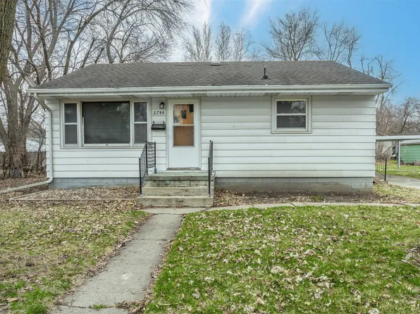 2744 Indianapolis Ave, Des Moines, IA 50317