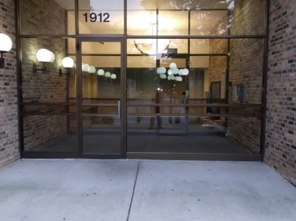 1912 Prairie Sq APT 205A, Schaumburg, IL 60173