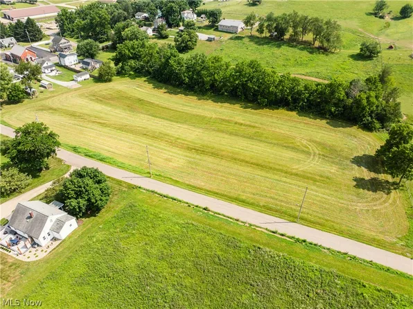 Orchard St, Baltic, OH 43804