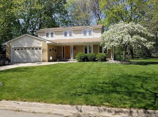 2855 Lakehurst Ln, Ann Arbor, MI 48105