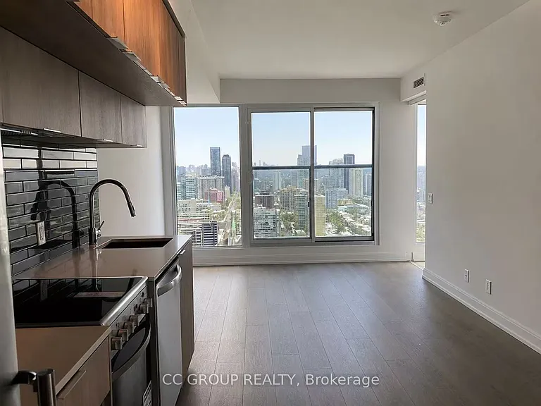 181 Dundas St E #4603 — Photo 3