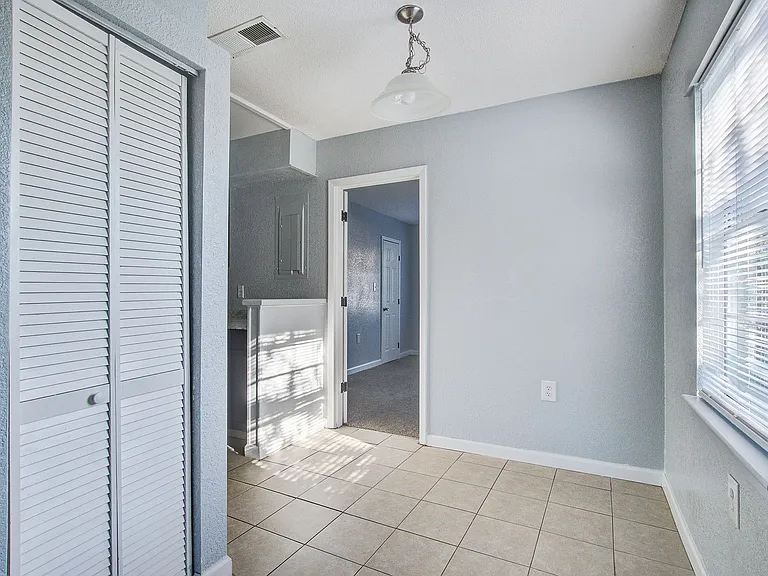 Palmetto Place Apartments — Photo 9