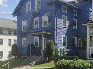 65 Twiss St APT 3R, Meriden, CT 06450
