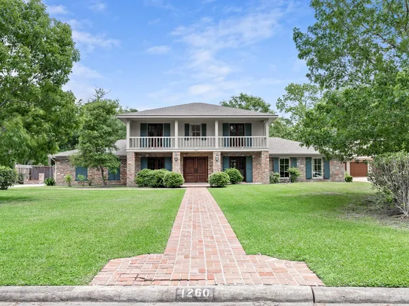 1260 Nottingham Ln, Beaumont, TX 77706