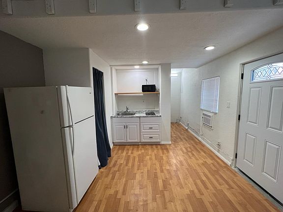 3rd image of 3620 Tomahawk Ln