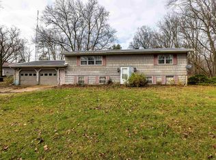 16871 Hirsbrunner Rd, Darlington, WI 53530