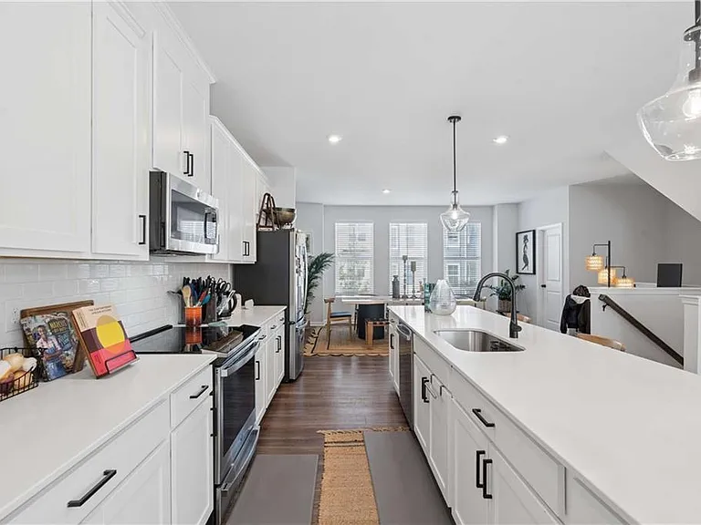 383 Skylar Way SE — Photo 8