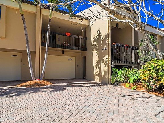 2nd image of 4990 Marlinspike Ct APT 202