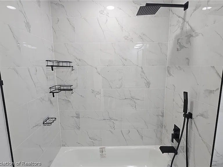 4720 Trout Ave — Photo 21