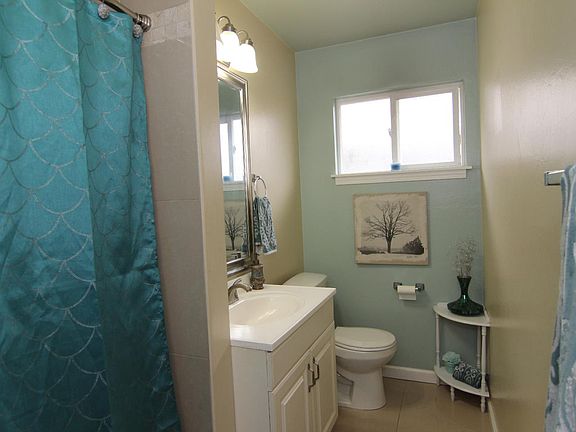 3rd image of 2578 Van Winkle Ln