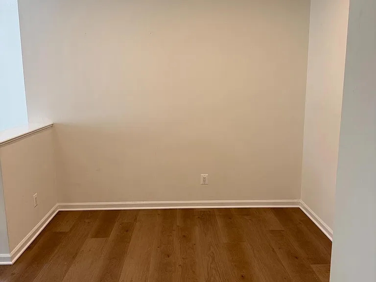1704 Lake Shore Crest Dr #32 — Photo 10