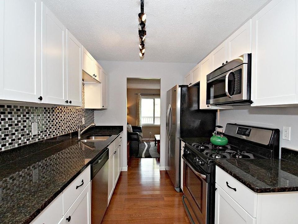 1st image of 13504 Heather Hills Dr
