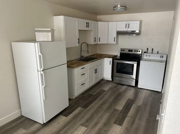 768 N Redwood Rd, Salt Lake City, UT