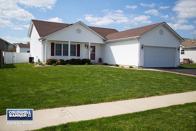 1st image of 2723 Turnberry Dr
