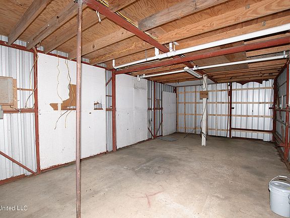 3rd image of 1203 Becht Ave