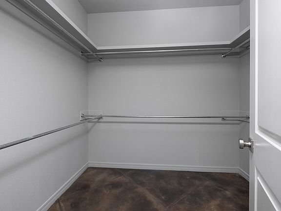 Primary closet - representation