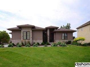 16151 Pinkney St, Omaha, NE 68116