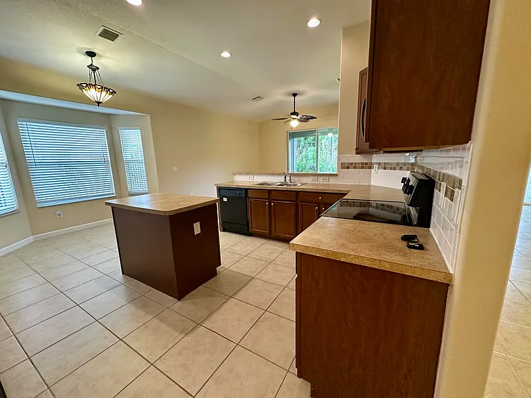 2835 W Brookfield Way — Photo 10