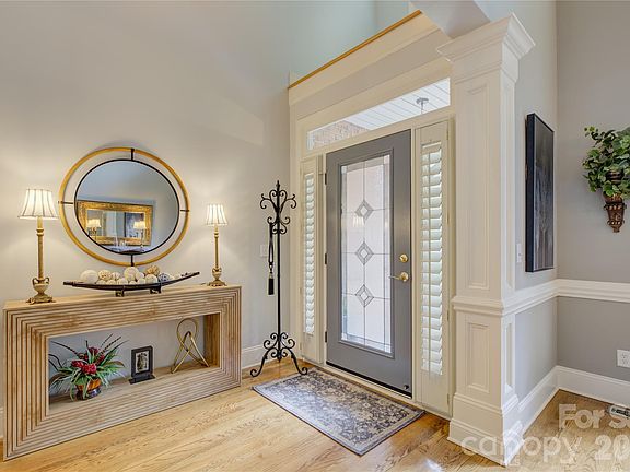 5th image of 11404 Fernside Dr