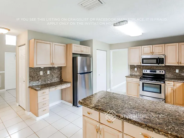9130 NW 44th Ct — Photo 7