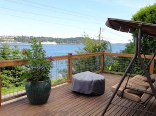 2855 Beach Dr E, Pt Orchard, WA 98366