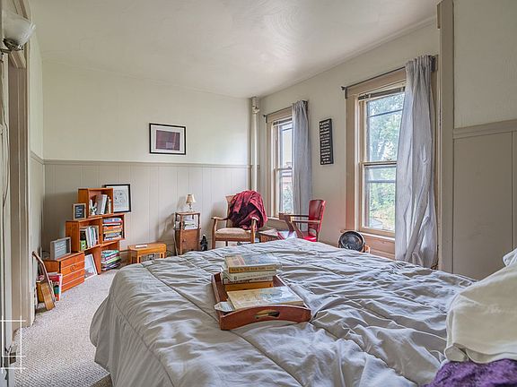 4th image of 100 W 6th Ave #5