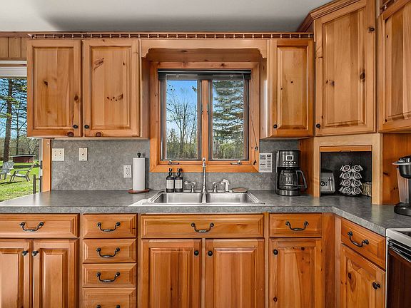 5th image of 2120 Walleye Ln