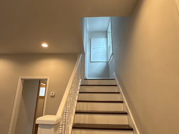 (undisclosed Address), Akron, OH 44310