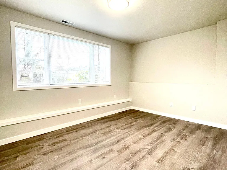 20832 Poplar Way — Photo 22