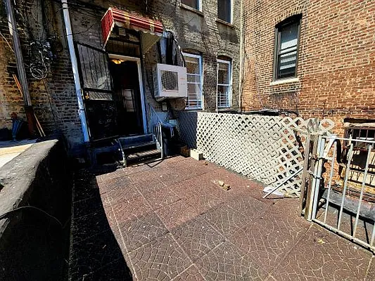 Rented by Brooklyn Property Group LLC | media 41