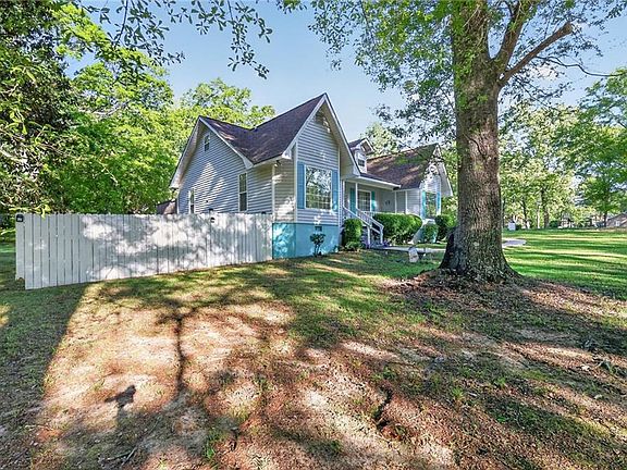 5th image of 1501 Beaver Oaks Dr