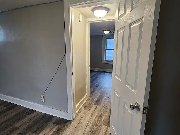 316 S Oakland Ave — Photo 2