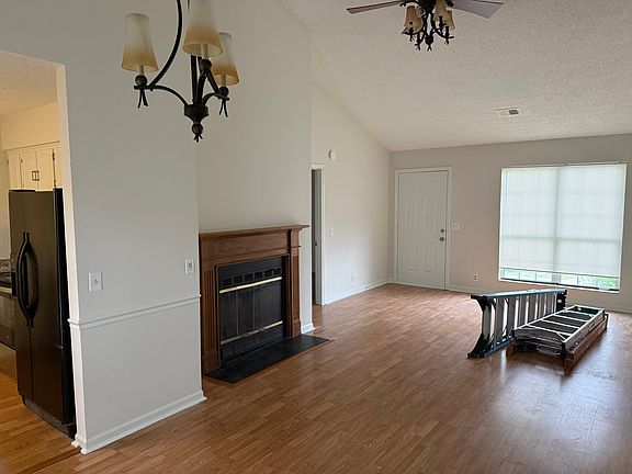 5th image of 3010 Chelsea Way