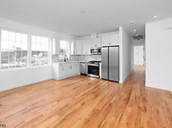 125 Broughton Ave, Bloomfield, NJ